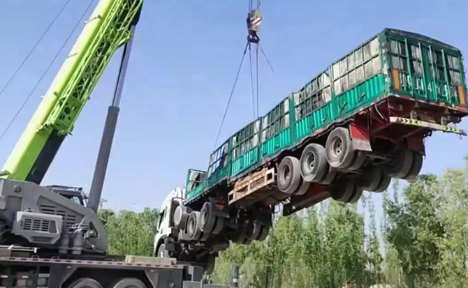 东方道路脱困救援案例